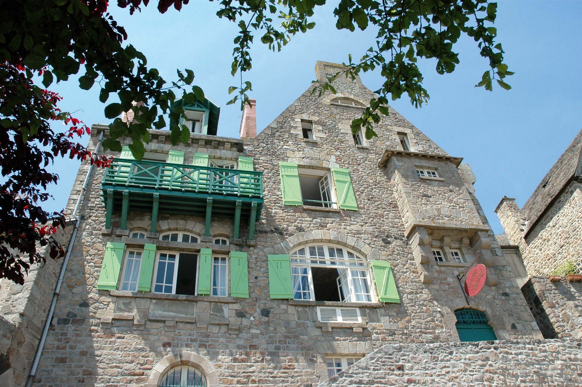 Отель Les Terrasses Poulard Mont-Saint-Michel Экстерьер фото